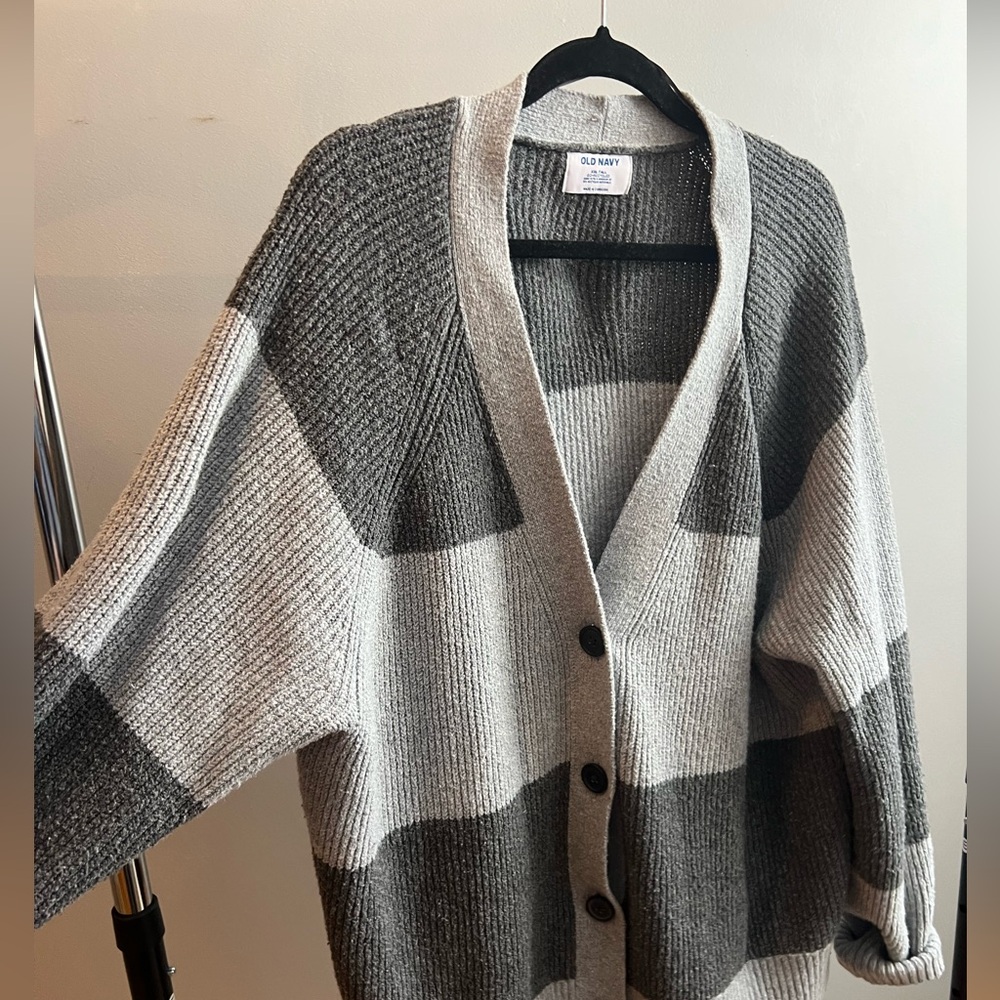 Old Navy shaker stitch oversized cardigan - Picture 2 of 4